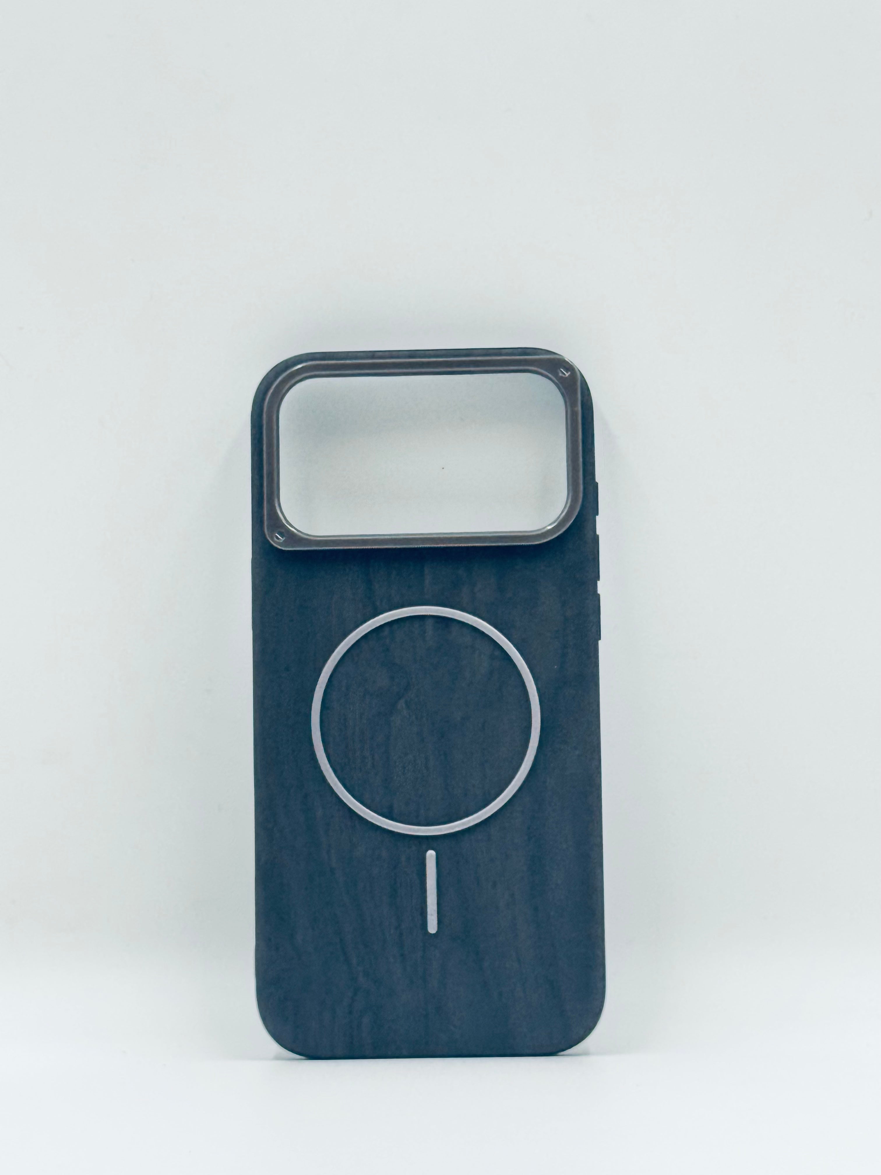 iPhone 17 Pro Case – Luxe Edition