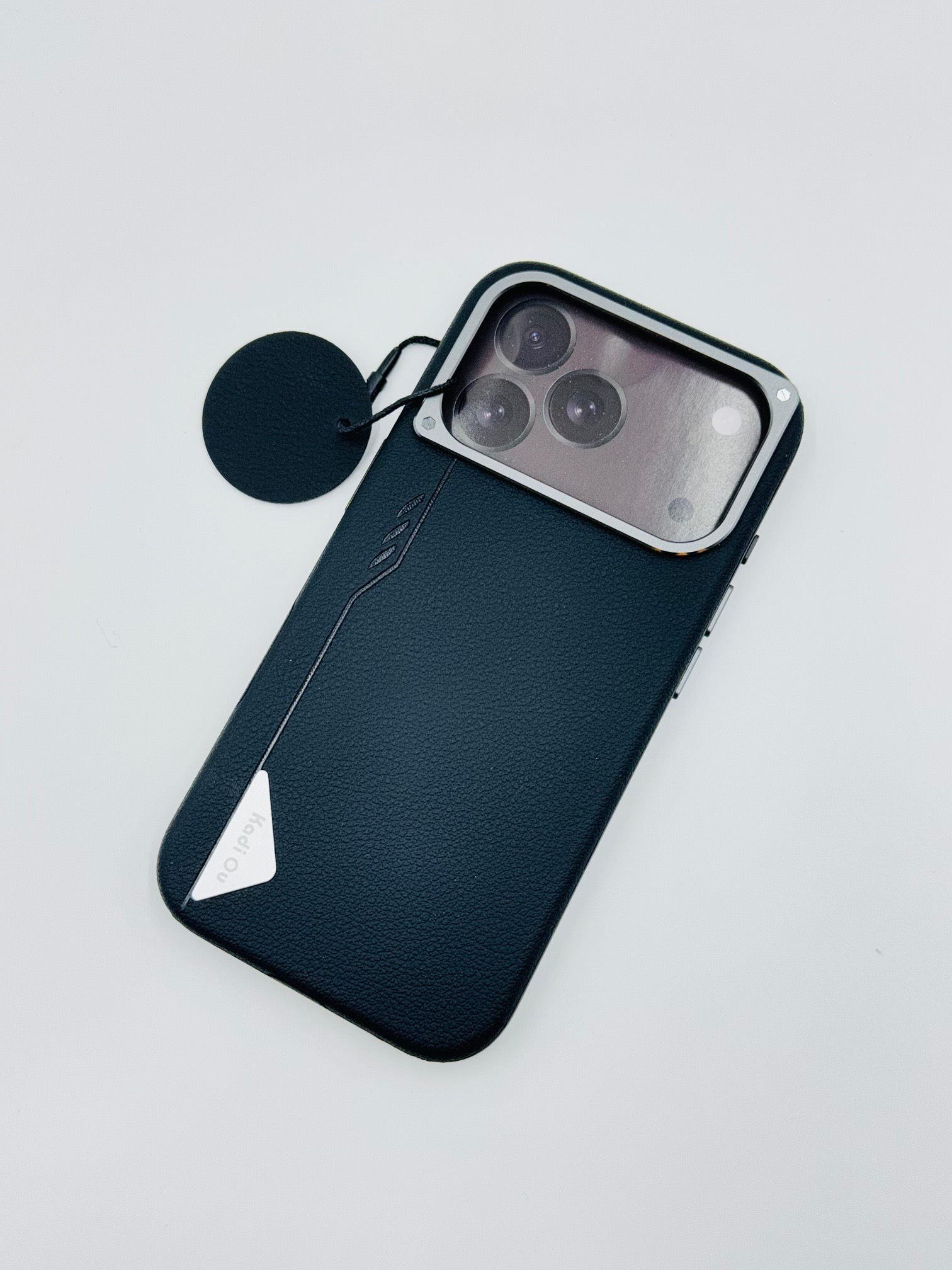 iPhone 17 Pro - Elite Leather MagSafe Case