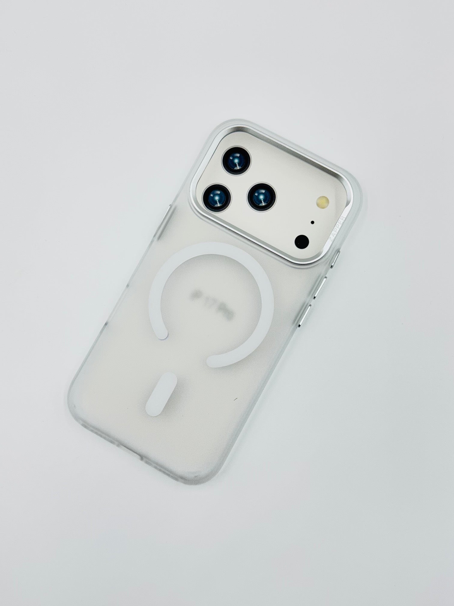 iPhone 17 Pro – Zapper Clear MagSafe Shield Case