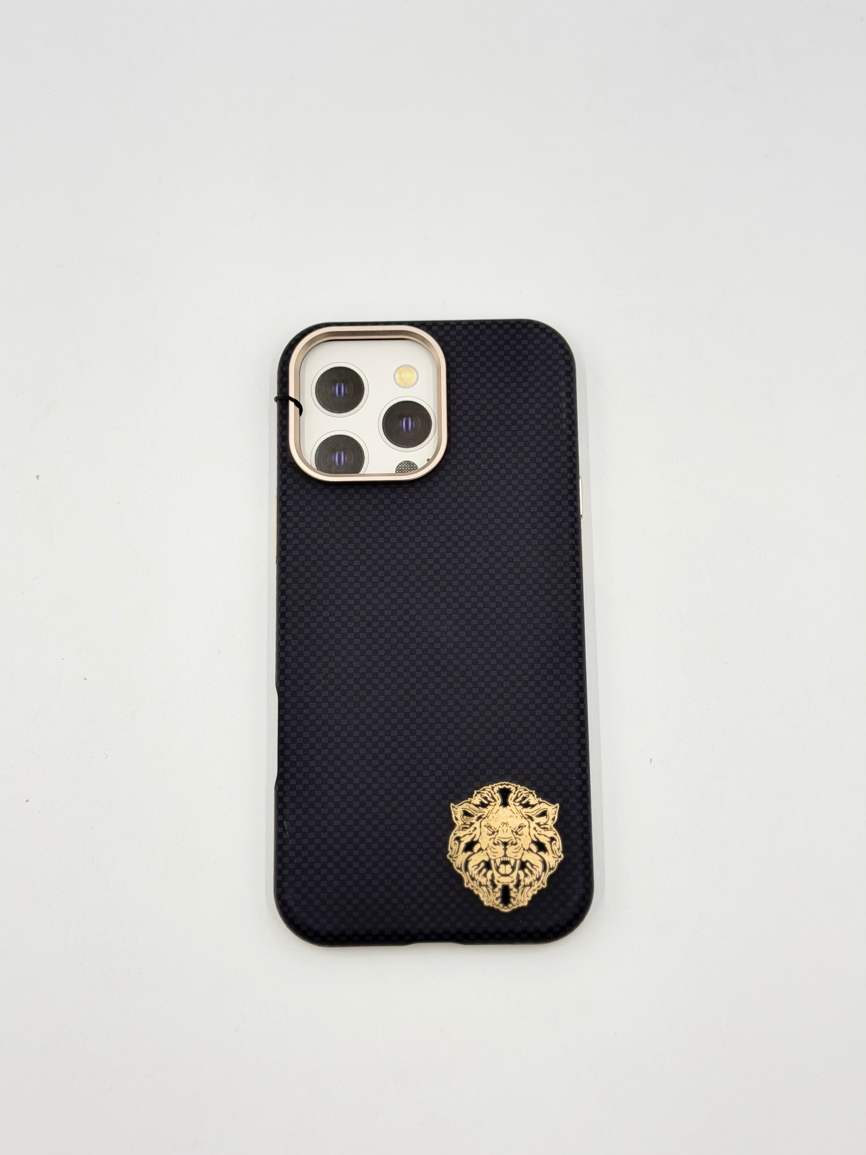 Obsidian Lion Crest Carbon Case (iPhone 16 Pro Max)
