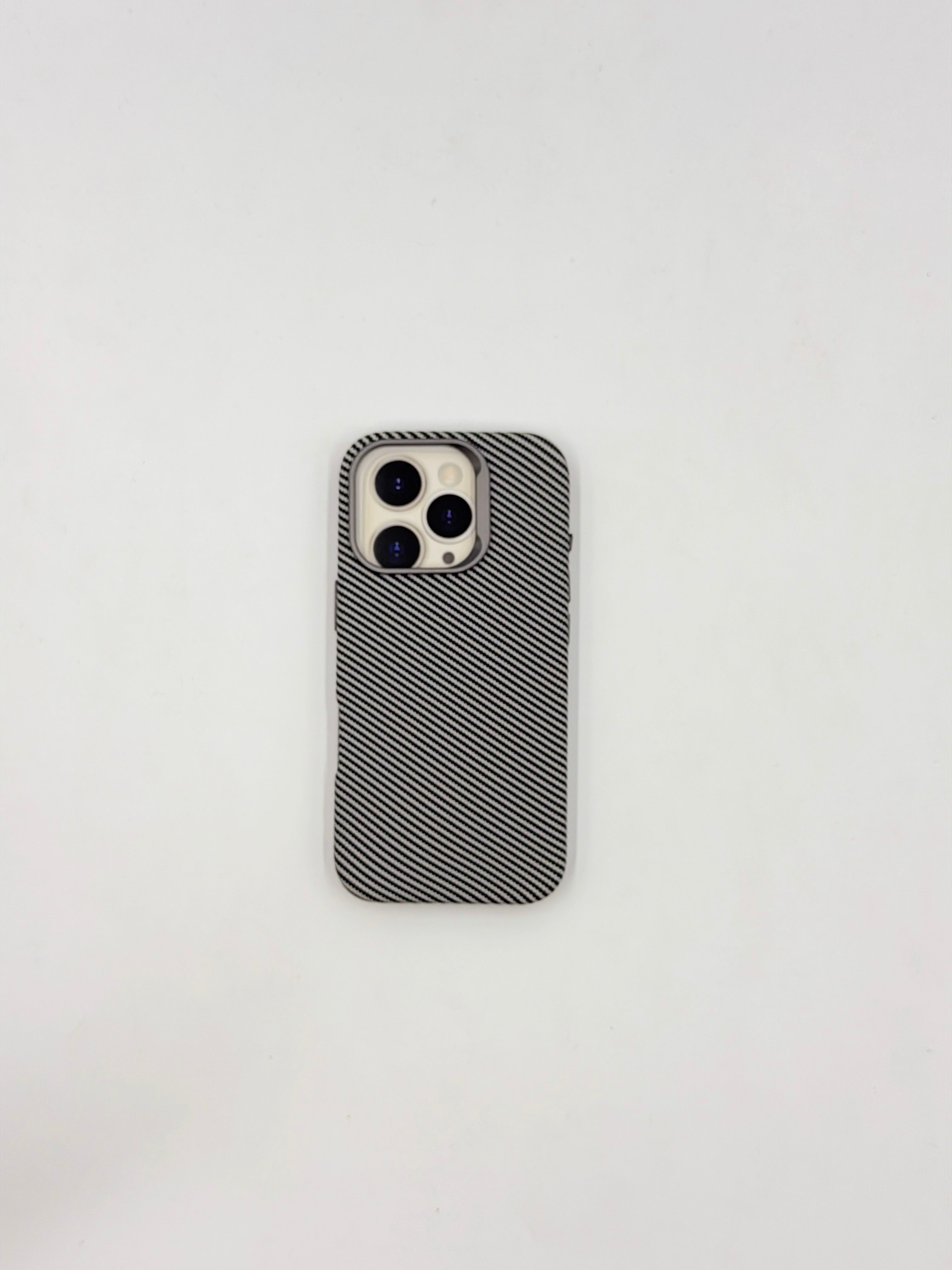 Carbon Weave Slim Armor Case (iPhone 16 Pro)